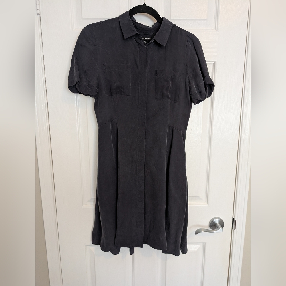Club Monaco Short Sleeve Button down dress Size 2